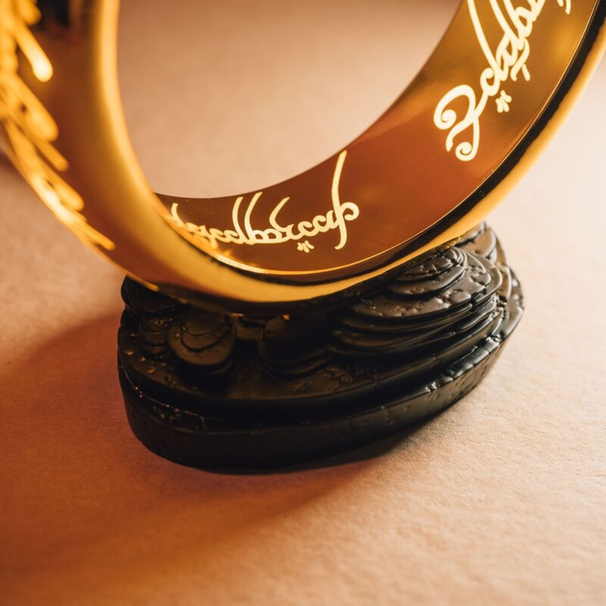 One Ring Light™ – Lámpara El Anillo Único · El Señor de los Anillos®