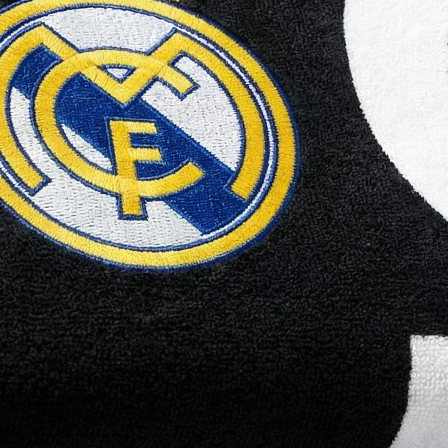 Real Madrid Champions™ – Toalla Microfibra Oficial Real Madrid®