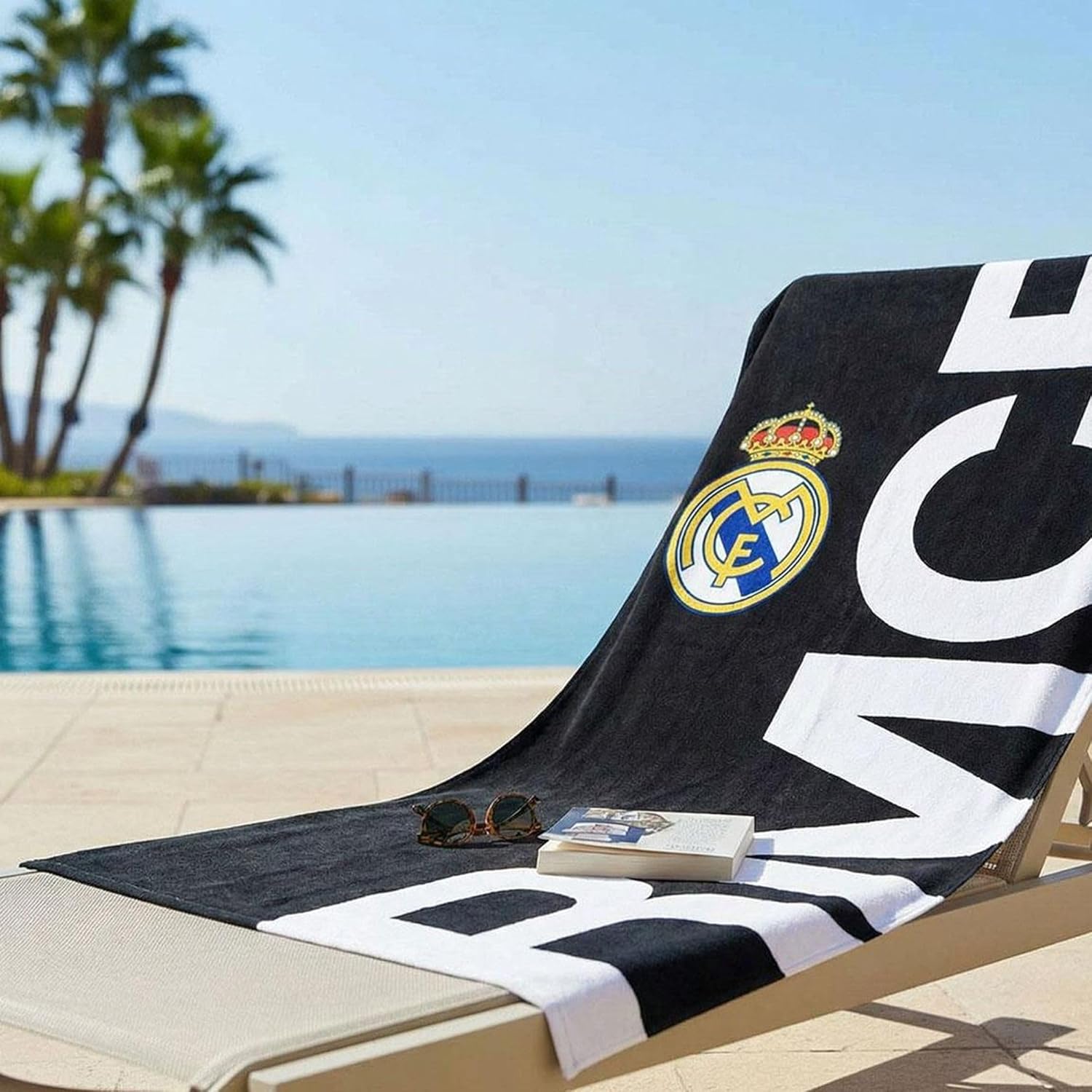 Real Madrid Champions™ – Toalla Microfibra Oficial Real Madrid®