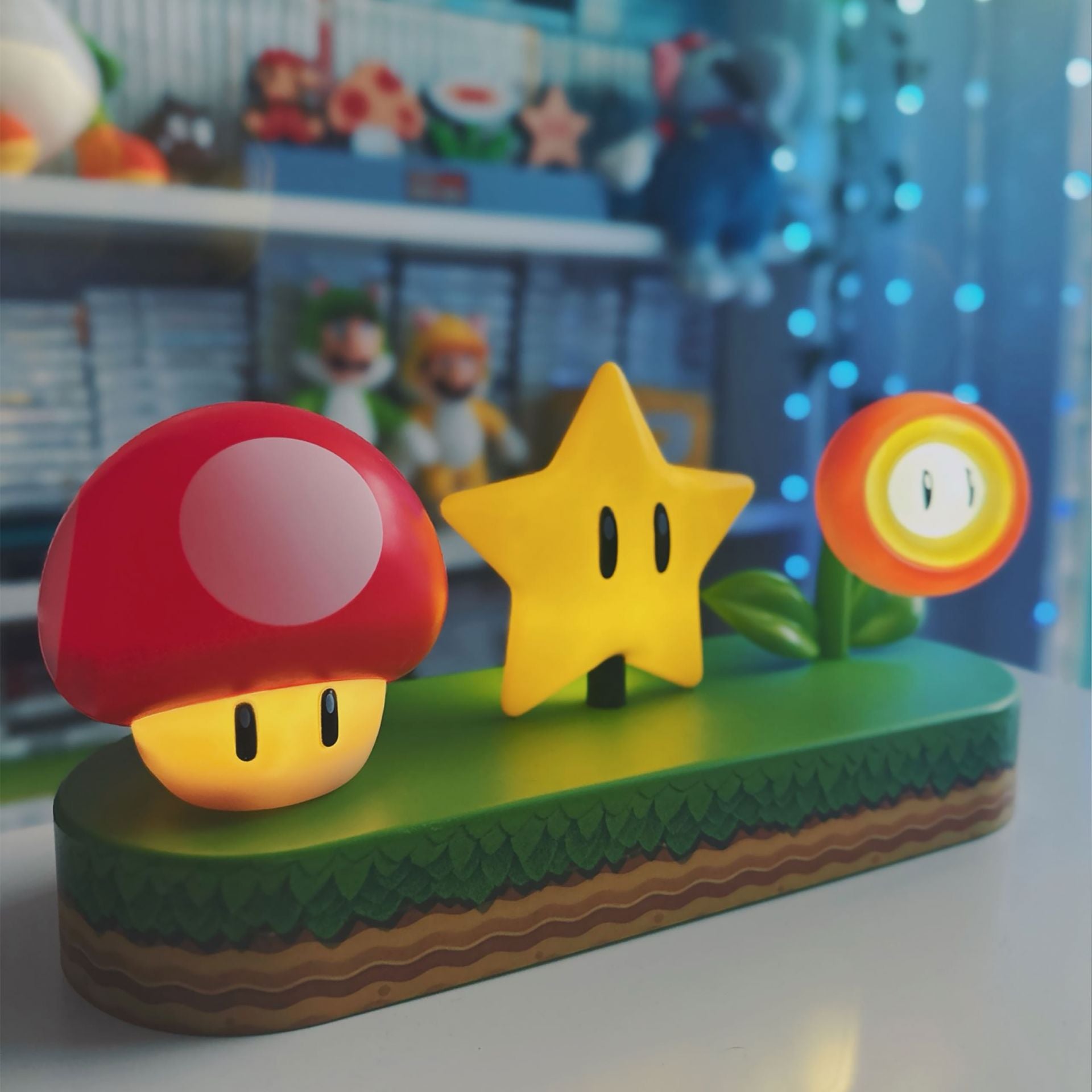Power‑Up Icons™ – Lámpara de Ambiente Multimodo · Nintendo®