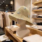 Daisies™ – Sombrero de Paja con Flores Cosidas