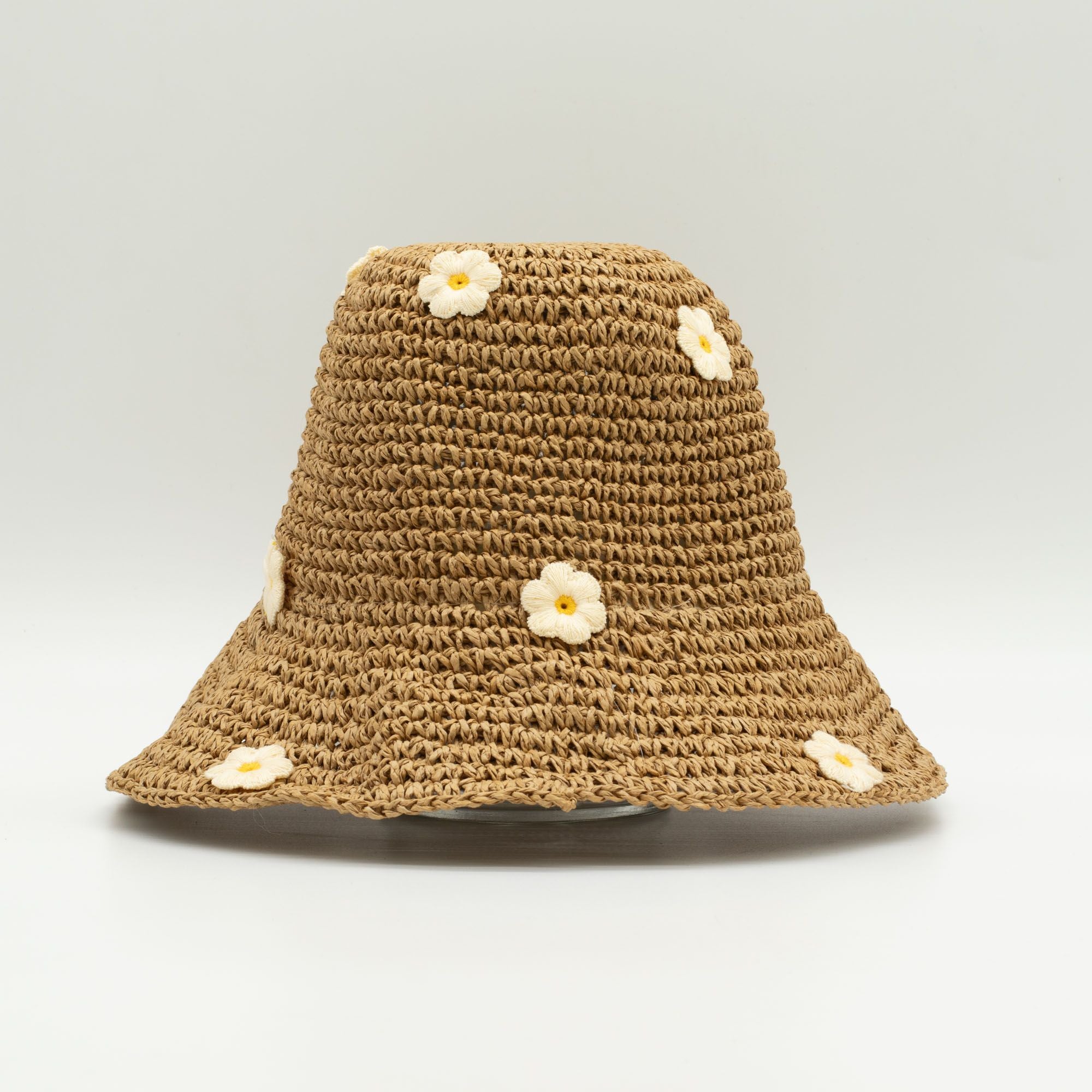 Daisies™ – Sombrero de Paja con Flores Cosidas