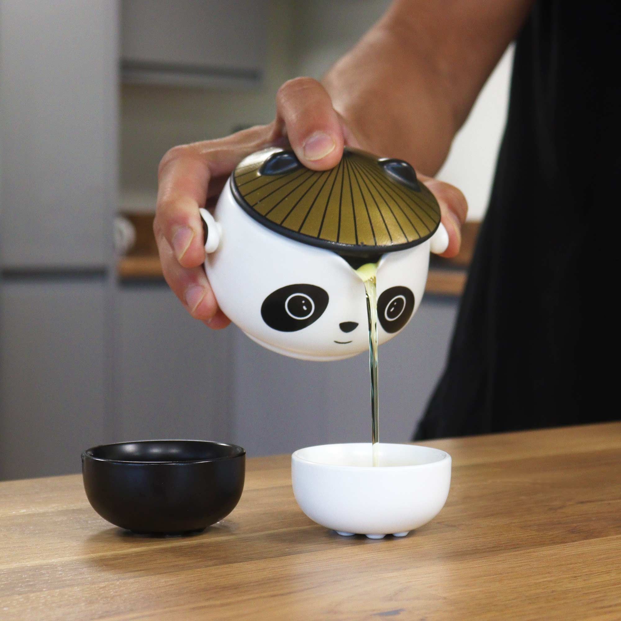 Panda TeaSet™ – Tetera con 2 Tazas + Estuche de Viaje