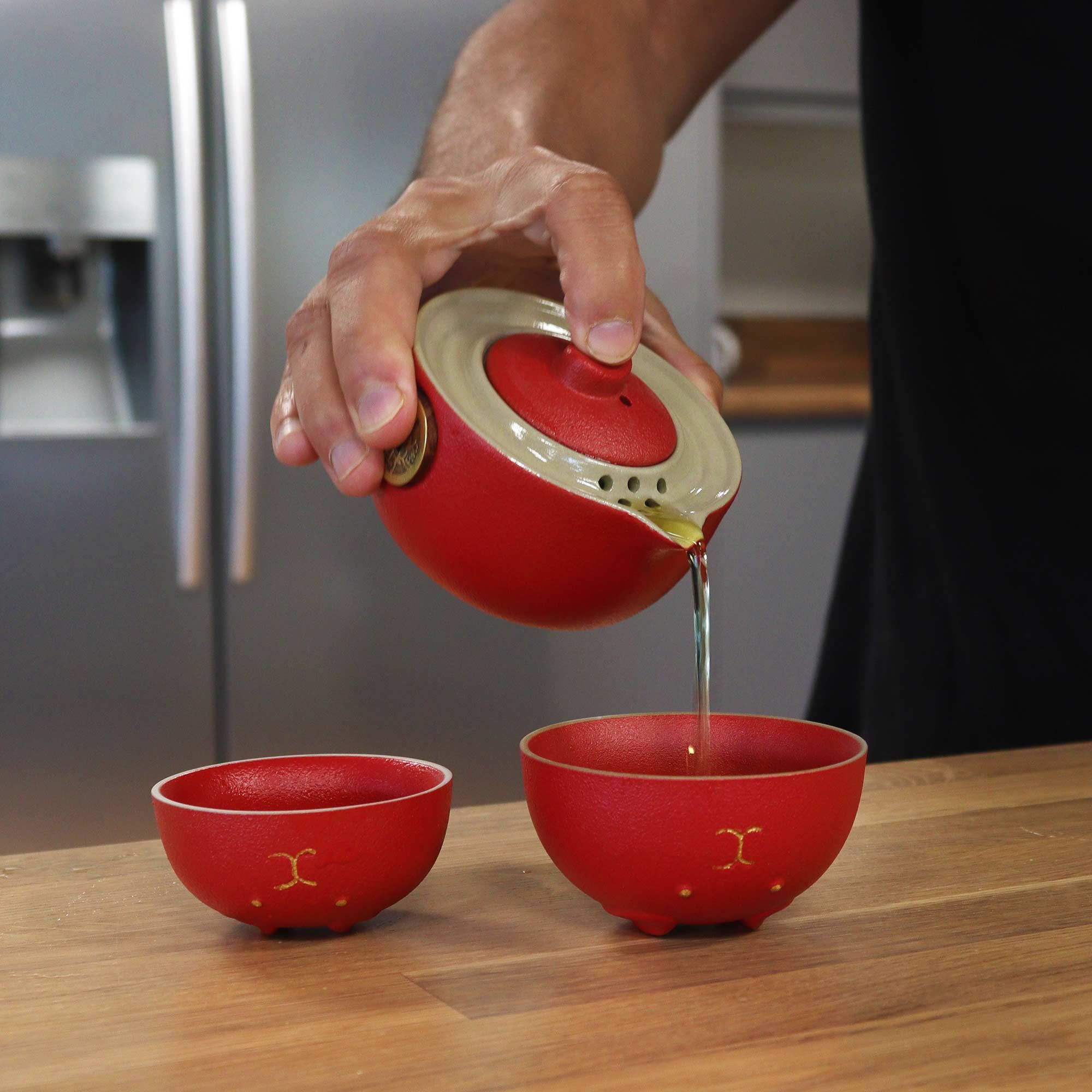 Lucky Cat TeaSet™ – Tetera Gato del Dinero + 2 Tazas con Estuche