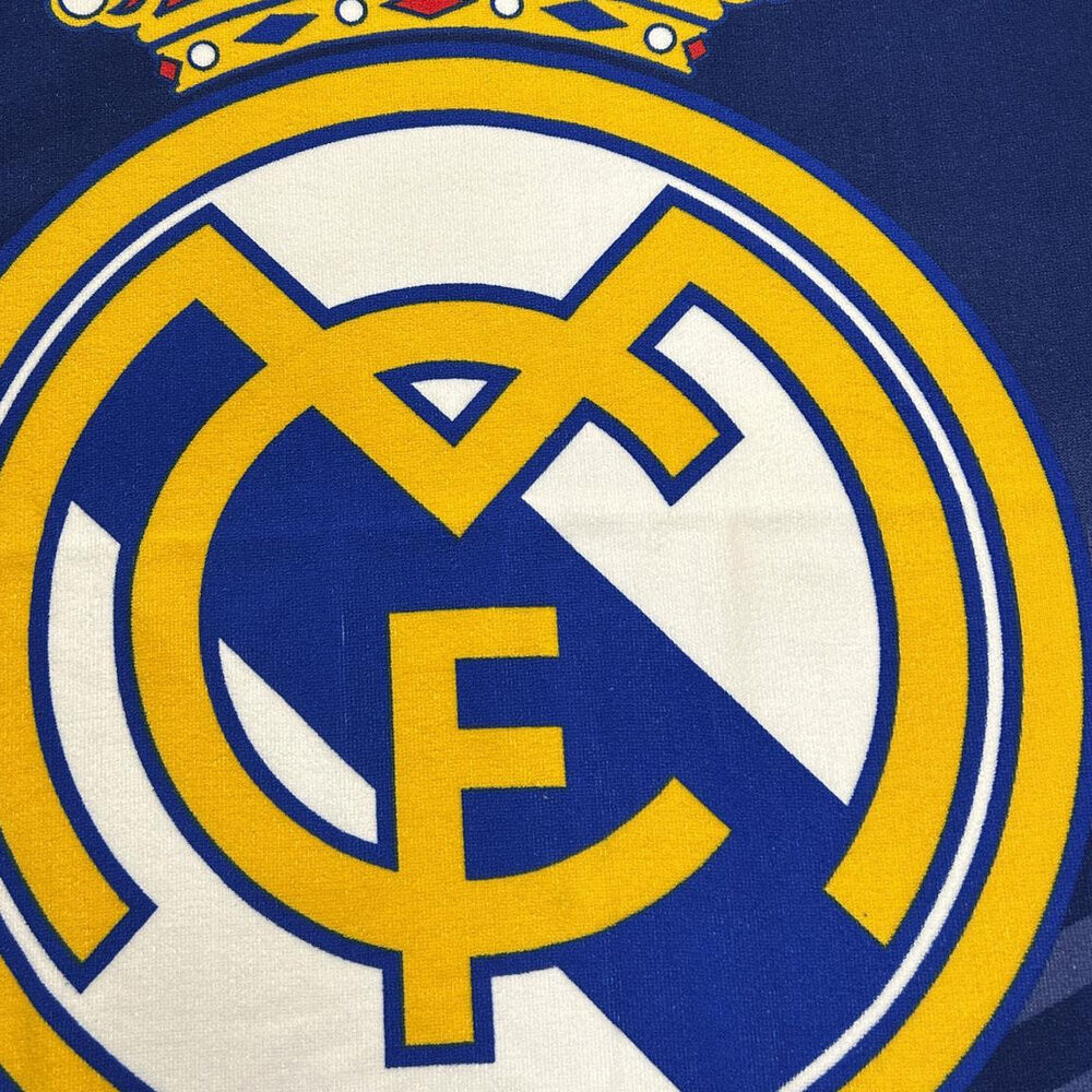 Hala Madrid Victory™ – Toalla Microfibra Oficial Real Madrid®