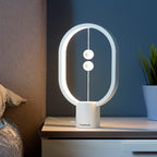 Magilum™ – Lámpara de Equilibrio con Interruptor Magnético y Luz Cálida