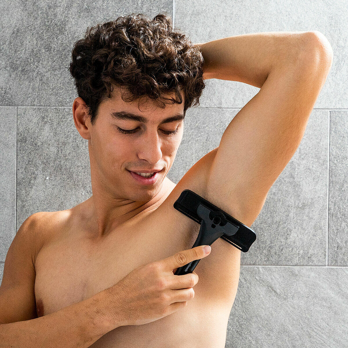 Afeitadora Corporal con Mango Extensible — Extaver InnovaGoods