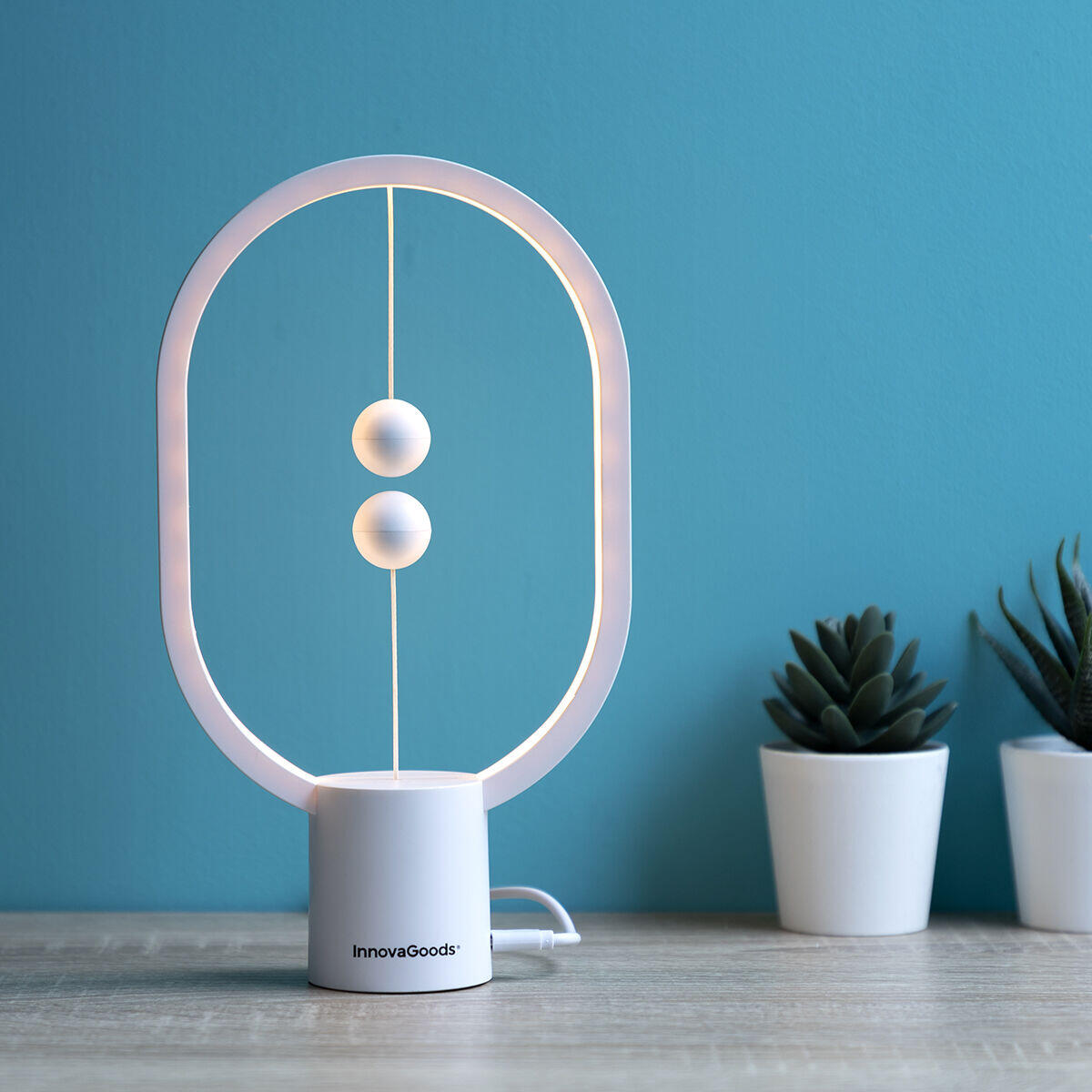 Magilum™ – Lámpara de Equilibrio con Interruptor Magnético y Luz Cálida