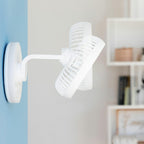 LumiBreeze™ – Ventilador Recargable con Luz LED