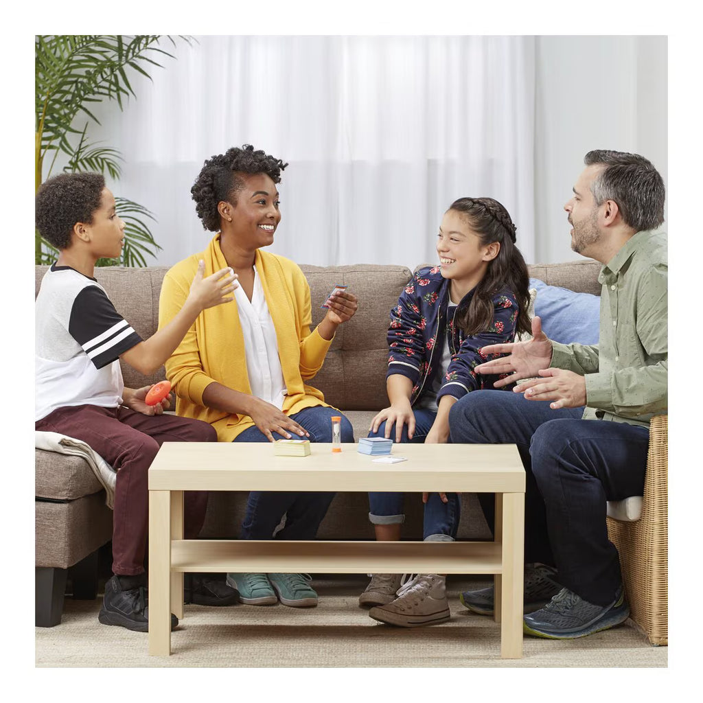 Taboo Family Clash™ – Juego de Palabras Prohibidas para Todas las Edades · Hasbro®